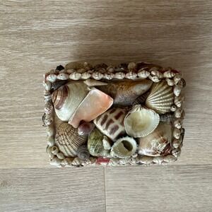Vintage Seashell Trinket Box Jewelry Storage Box Red Velvet Interior